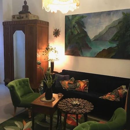 Loft D Artistes Avec Patio Au Port De Nice Bagian luar foto