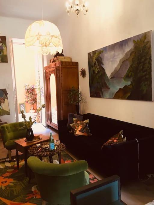 Loft D Artistes Avec Patio Au Port De Nice Bagian luar foto