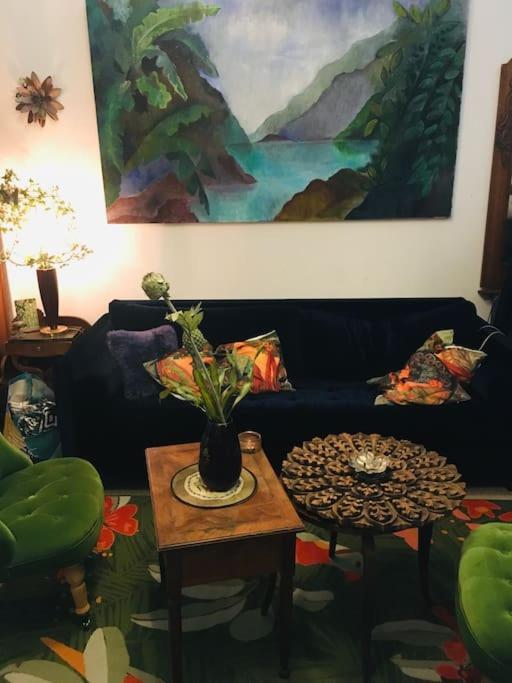 Loft D Artistes Avec Patio Au Port De Nice Bagian luar foto